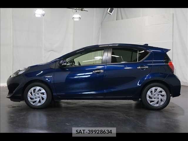 Toyota AQUA 2019-04 8353897-14