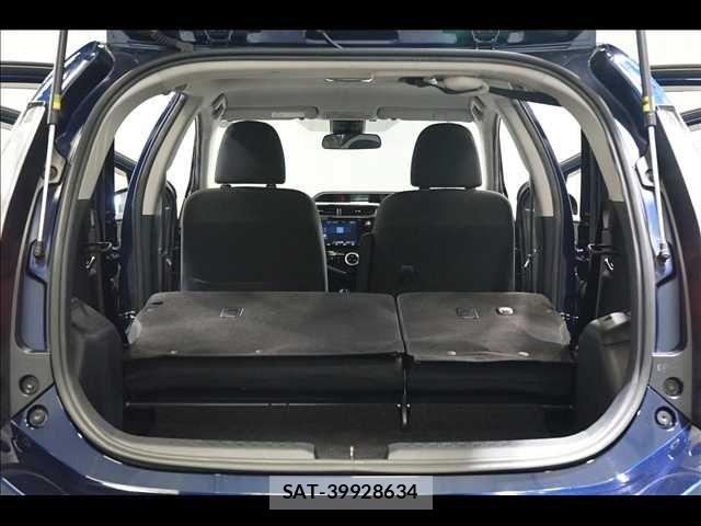 Toyota AQUA 2019-04 8353897-18