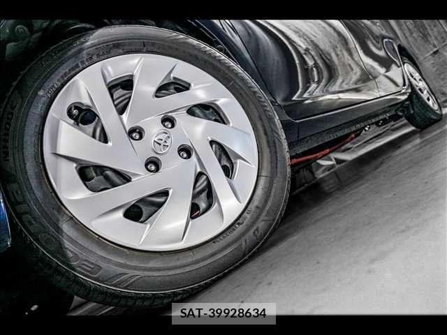 Toyota AQUA 2019-04 8353897-3