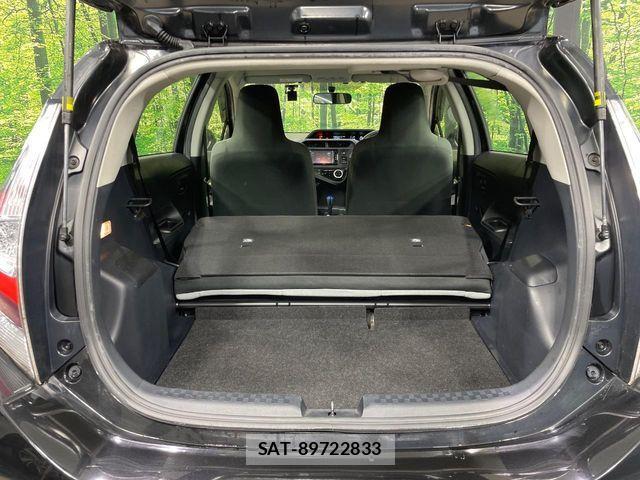 Toyota AQUA 2019-09 8353908-9