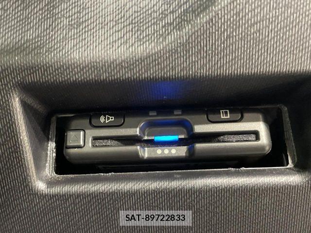 Toyota AQUA 2019-09 8353908-4