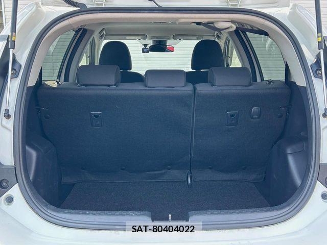 Toyota AQUA 2017-03 8353913-9