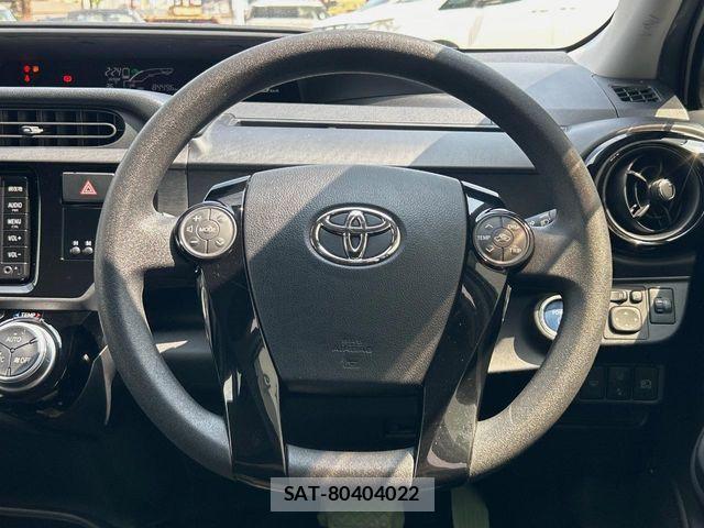 Toyota AQUA 2017-03 8353913-10