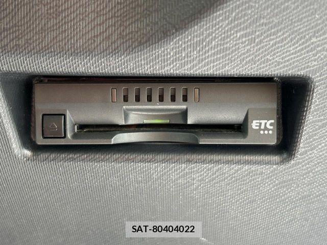 Toyota AQUA 2017-03 8353913-4