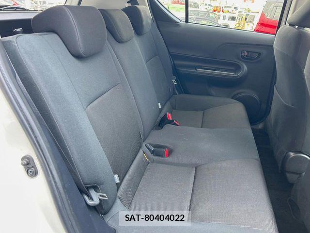 Toyota AQUA 2017-03 8353913-8