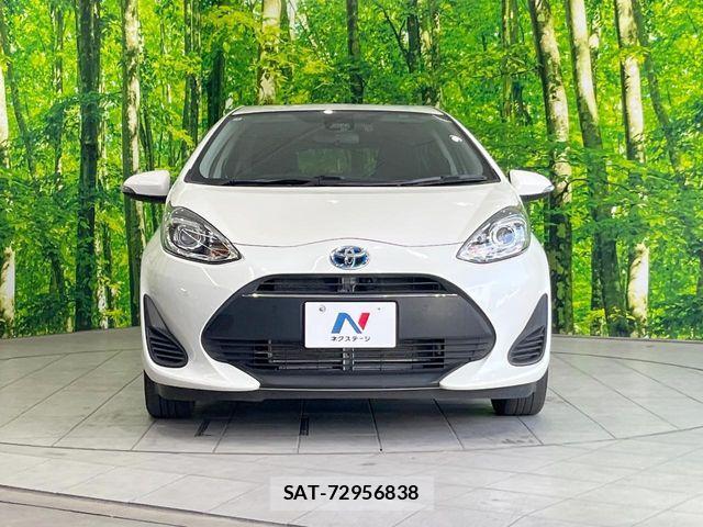 Toyota AQUA 2019-01 8353894-13