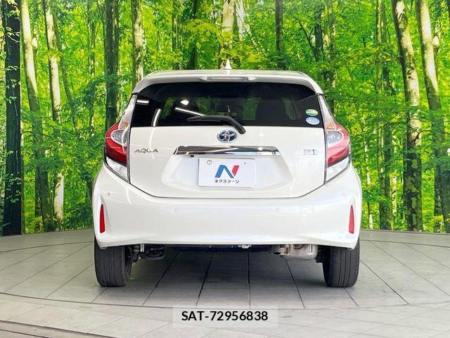 Toyota AQUA 2019-01 8353894-14
