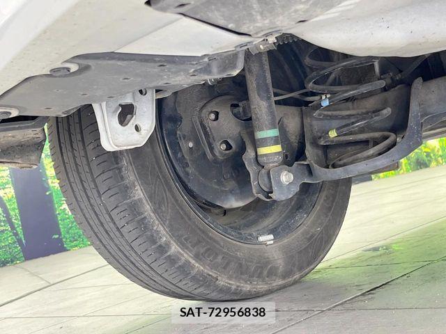 Toyota AQUA 2019-01 8353894-19