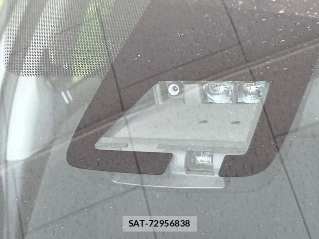 Toyota AQUA 2019-01 8353894-4
