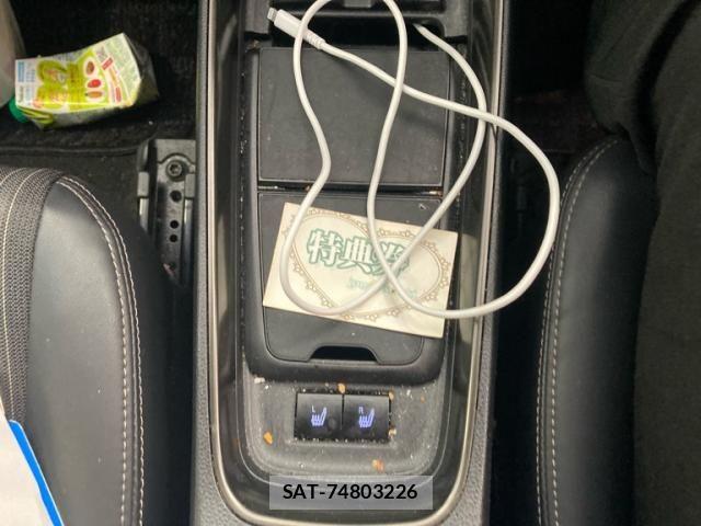 Toyota AQUA 2022-01 8353895-19
