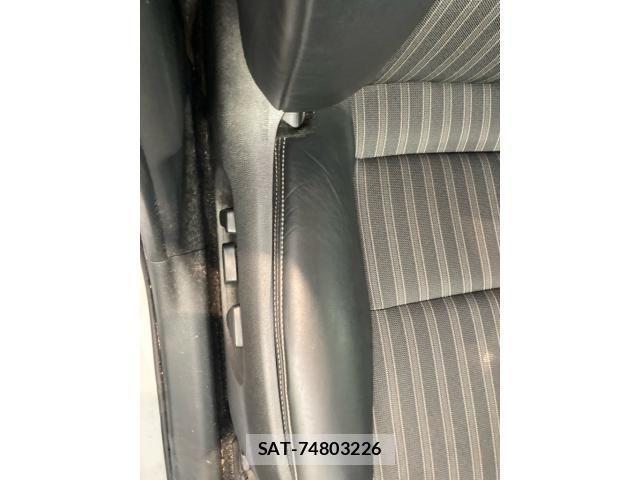 Toyota AQUA 2022-01 8353895-22