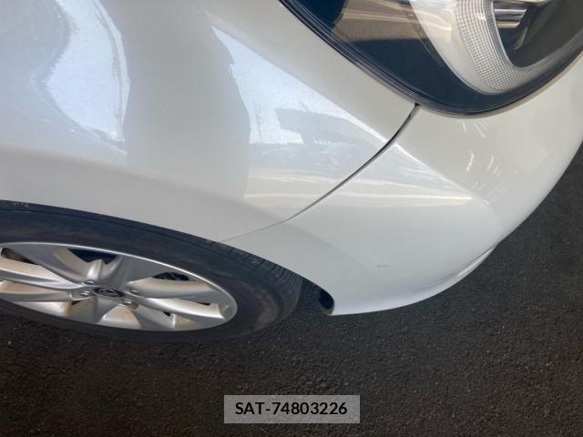 Toyota AQUA 2022-01 8353895-26