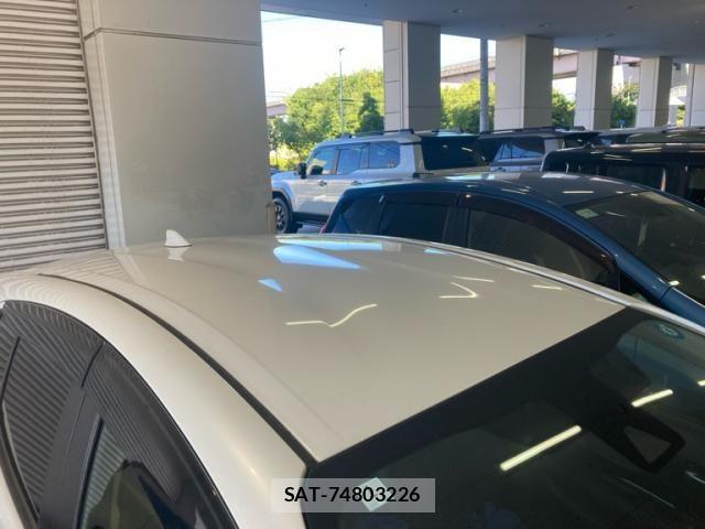 Toyota AQUA 2022-01 8353895-4