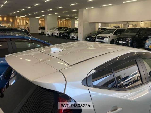 Toyota AQUA 2022-01 8353895-8