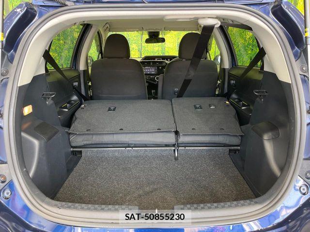 Toyota AQUA 2019-08 8364723-9