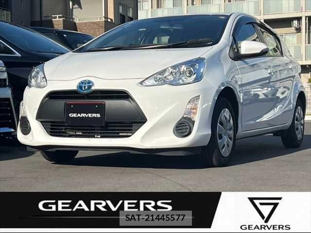 Toyota AQUA 2015-05 8364747-0