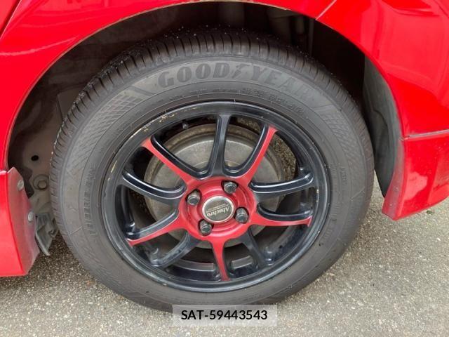 Toyota AQUA 2013-03 8364760-12