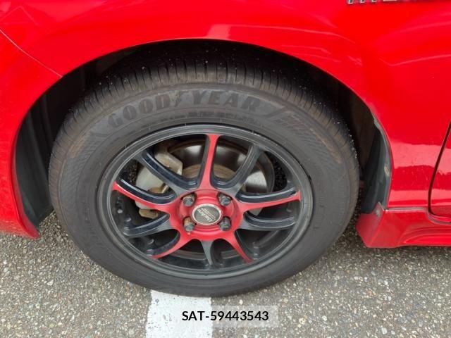 Toyota AQUA 2013-03 8364760-13