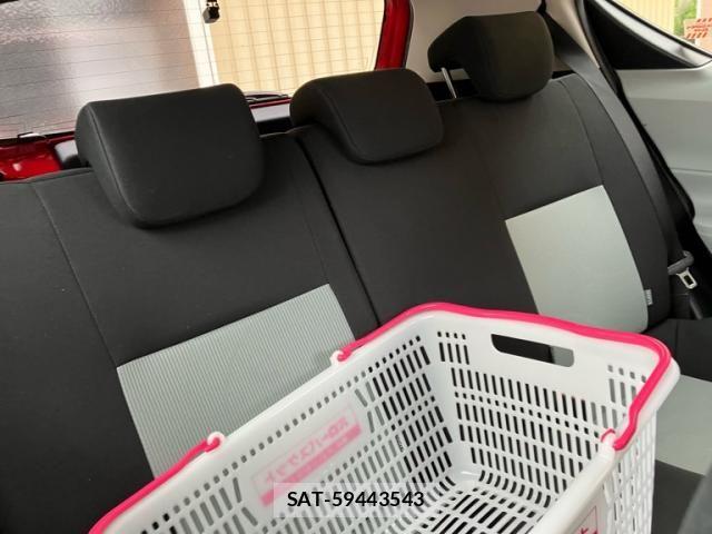 Toyota AQUA 2013-03 8364760-18