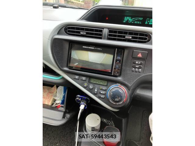 Toyota AQUA 2013-03 8364760-26