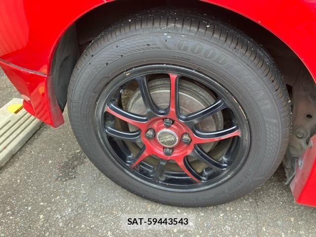 Toyota AQUA 2013-03 8364760-4