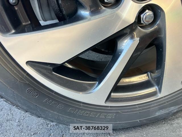 Toyota AQUA 2017-09 8364738-4