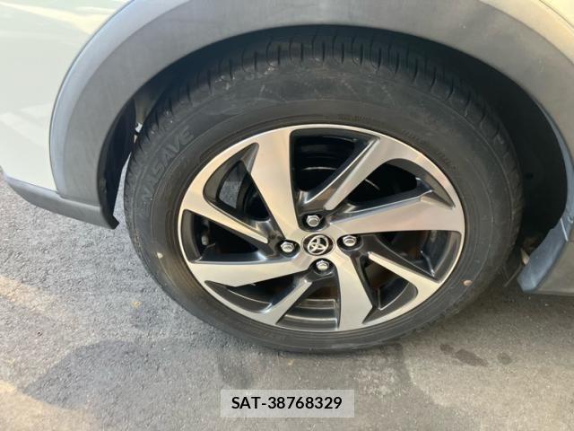 Toyota AQUA 2017-09 8364738-6