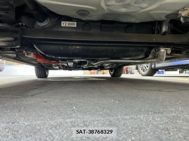 Toyota AQUA 2017-09 8364738-8