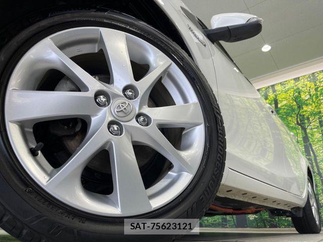 Toyota AQUA 2012-06 8364732-12