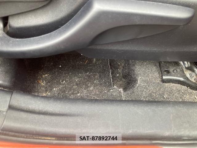 Toyota AQUA 2013-10 8364767-19