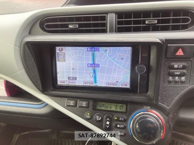 Toyota AQUA 2013-10 8364767-21