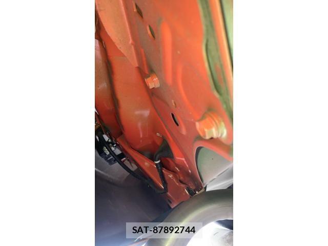 Toyota AQUA 2013-10 8364767-29