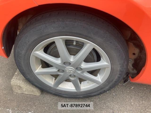 Toyota AQUA 2013-10 8364767-6