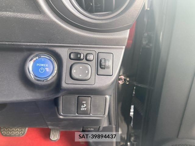 Toyota AQUA 2014-11 8364761-10