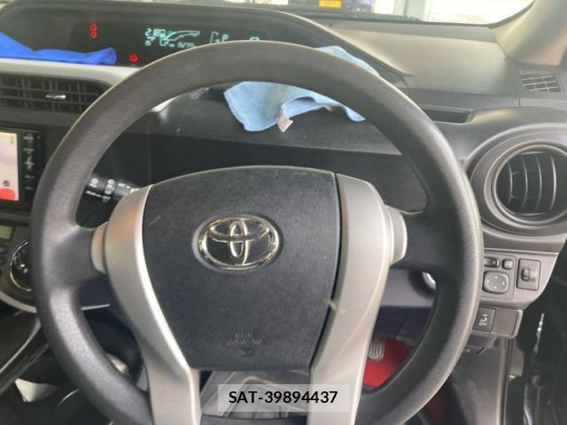 Toyota AQUA 2014-11 8364761-11