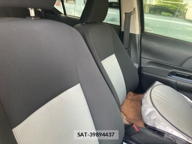 Toyota AQUA 2014-11 8364761-13