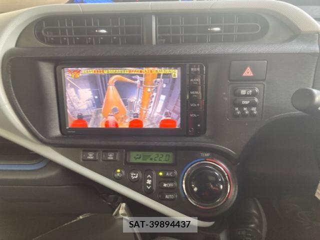 Toyota AQUA 2014-11 8364761-17