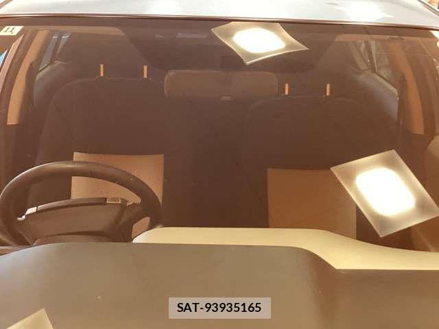 Toyota AQUA 2012-11 8364735-12