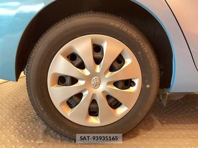 Toyota AQUA 2012-11 8364735-14