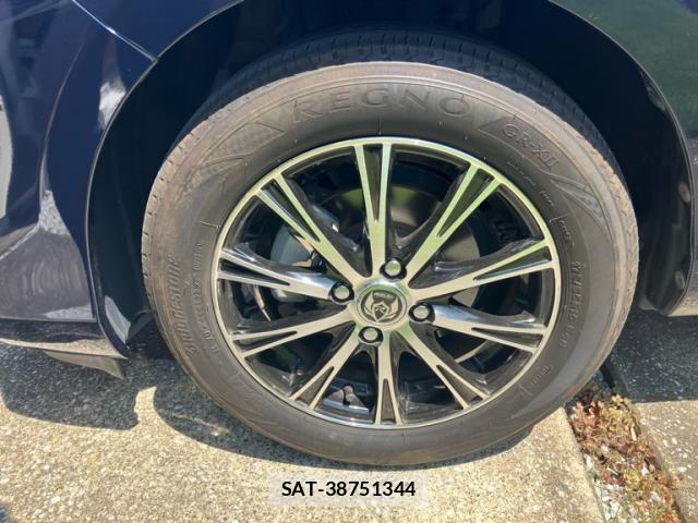 Toyota AQUA 2016-10 8364725-7