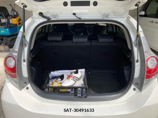 Toyota AQUA 2014-03 8364756-15
