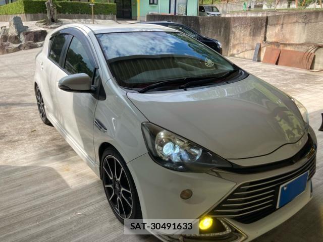 Toyota AQUA 2014-03 8364756-1