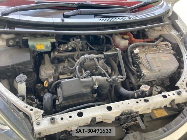 Toyota AQUA 2014-03 8364756-5