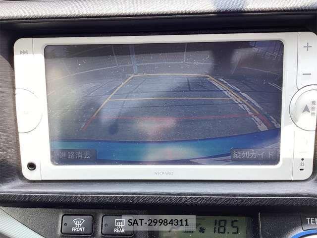 Toyota AQUA 2013-09 8364745-4
