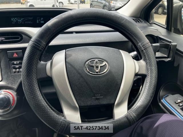 Toyota AQUA 2014-02 8364764-14