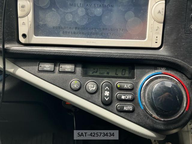 Toyota AQUA 2014-02 8364764-20