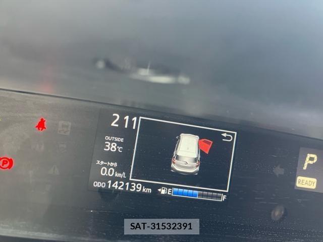Toyota AQUA 2017-01 8364752-13