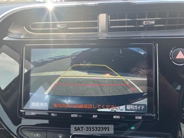 Toyota AQUA 2017-01 8364752-14
