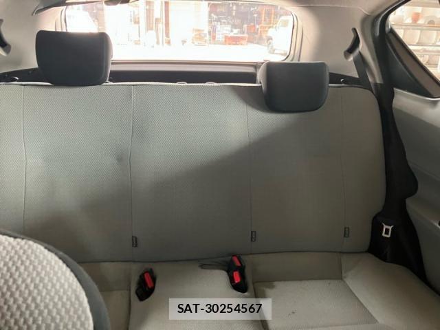 Toyota AQUA 2013-03 8364762-20