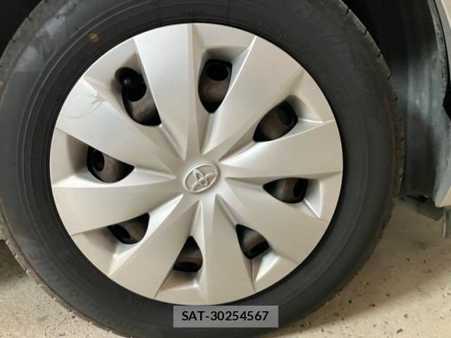 Toyota AQUA 2013-03 8364762-3